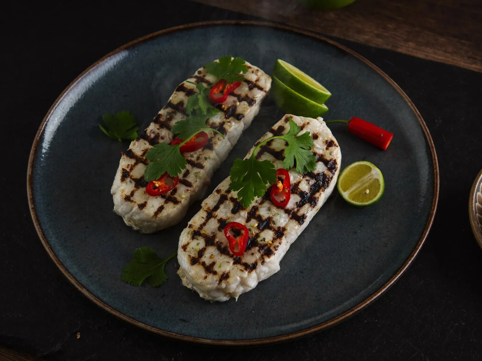 Lomo de paiche a la parrilla